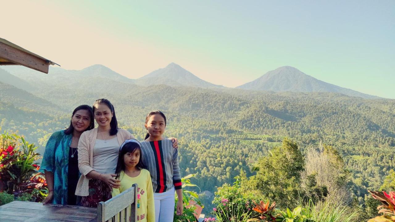 Made Oka Homestay And Warung Munduk Екстериор снимка