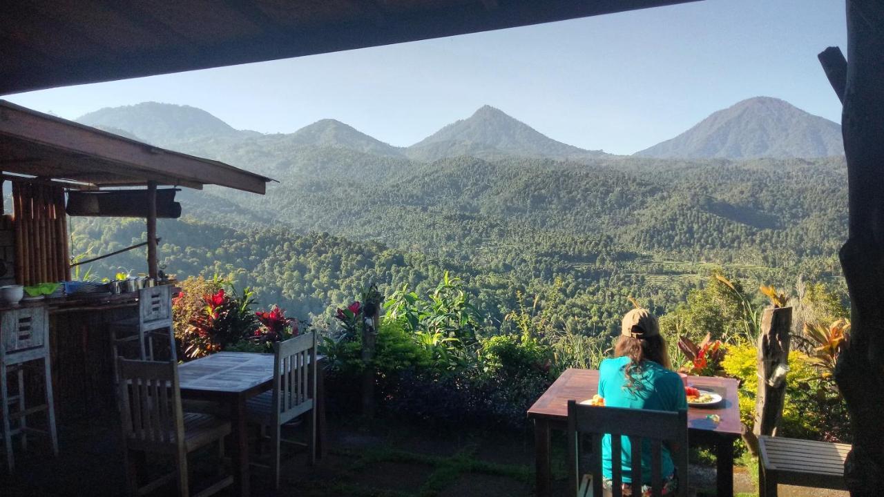 Made Oka Homestay And Warung Munduk Екстериор снимка
