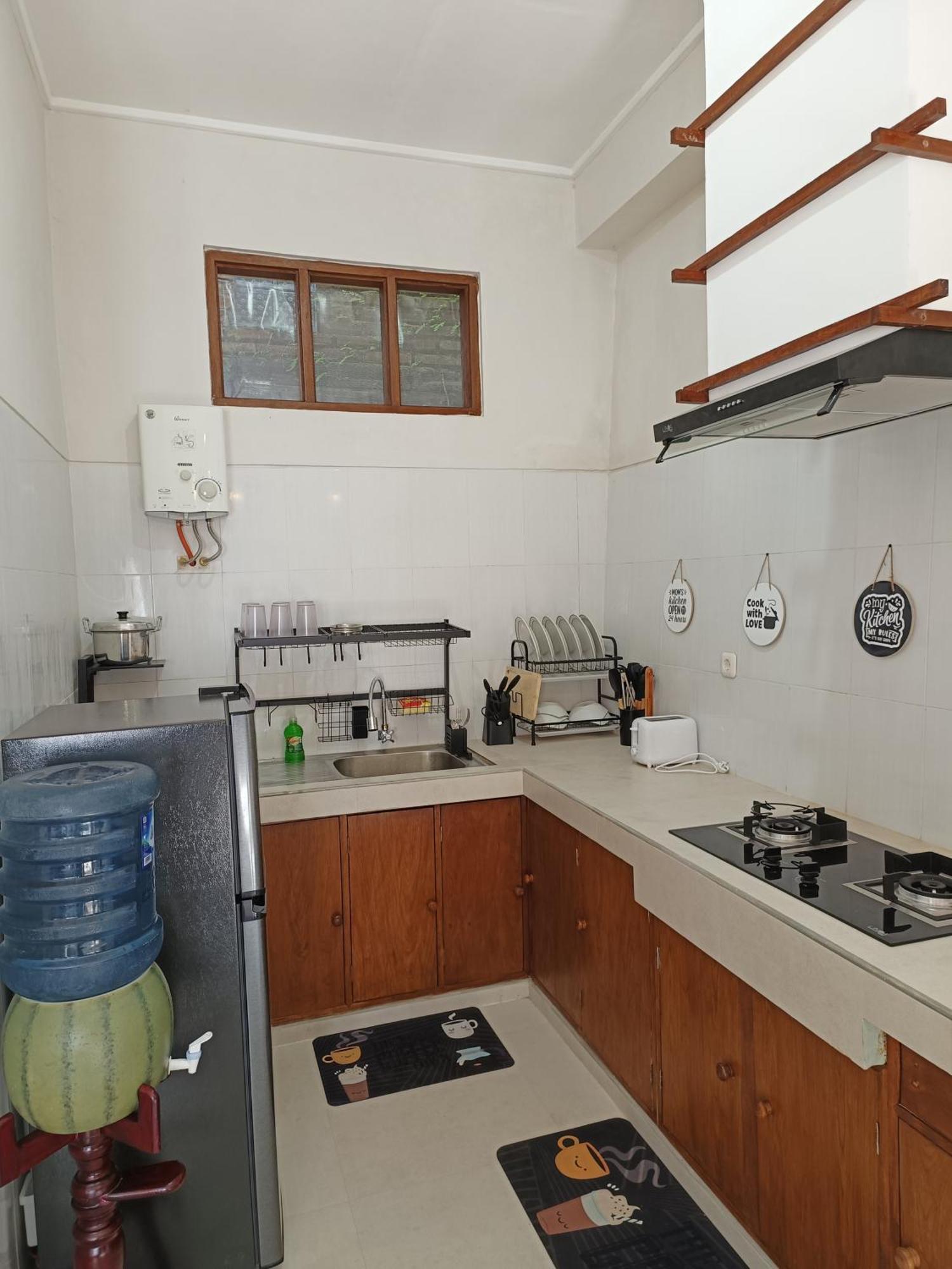 Made Oka Homestay And Warung Munduk Екстериор снимка