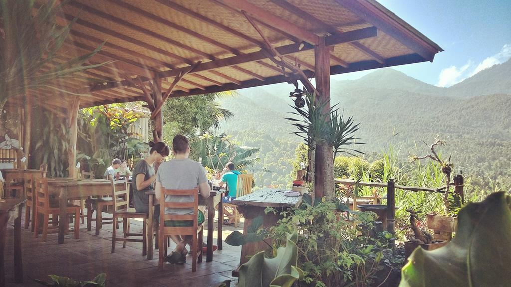 Made Oka Homestay And Warung Munduk Екстериор снимка